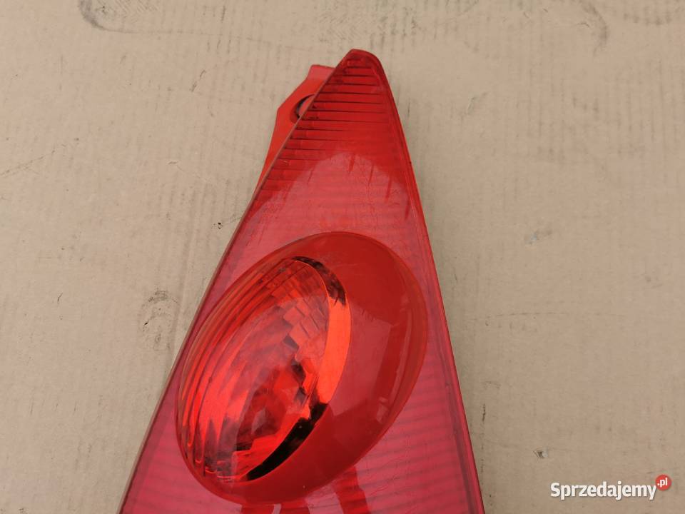 Lampa tył prawa citroen c1 peugeot 107 05 Oświetlenie Sieraków