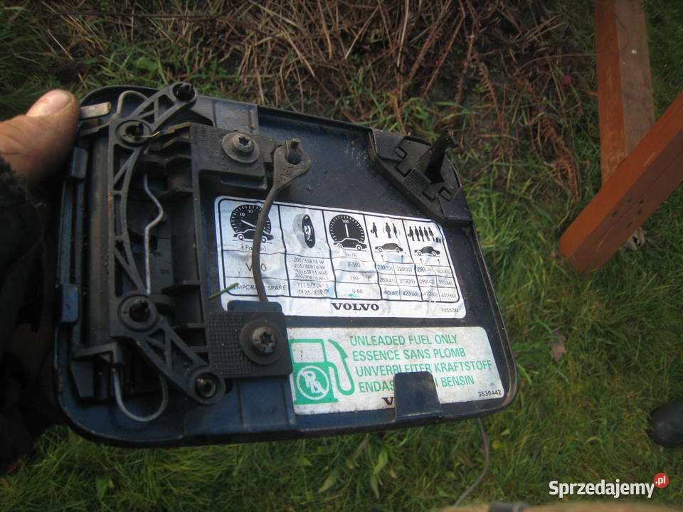 Klapka wlewu paliwa Volvo s70 v70 9600 granatowa Kraków