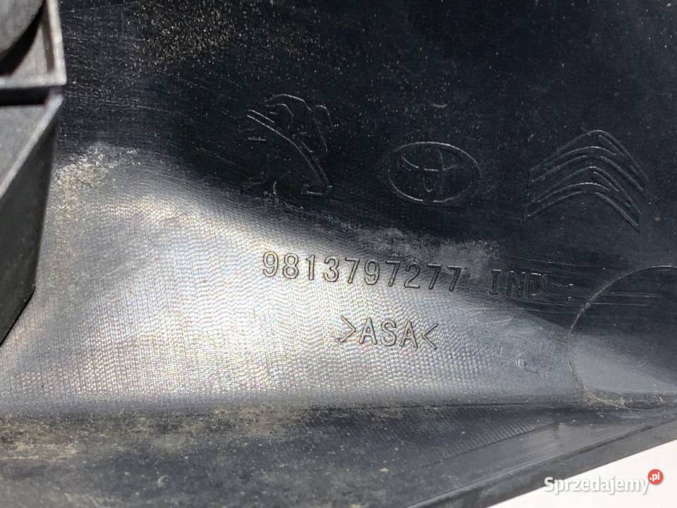 LISTWA KLAPY TYŁ OPEL VIVARO C Bus 9813797277 sprzedam