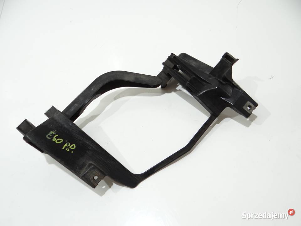 ŚLIZG MOCOWANIE LAMPY PRAWY PRZÓD BMW E60 E61 osobowe lubelskie Strzyżewice sprzedam