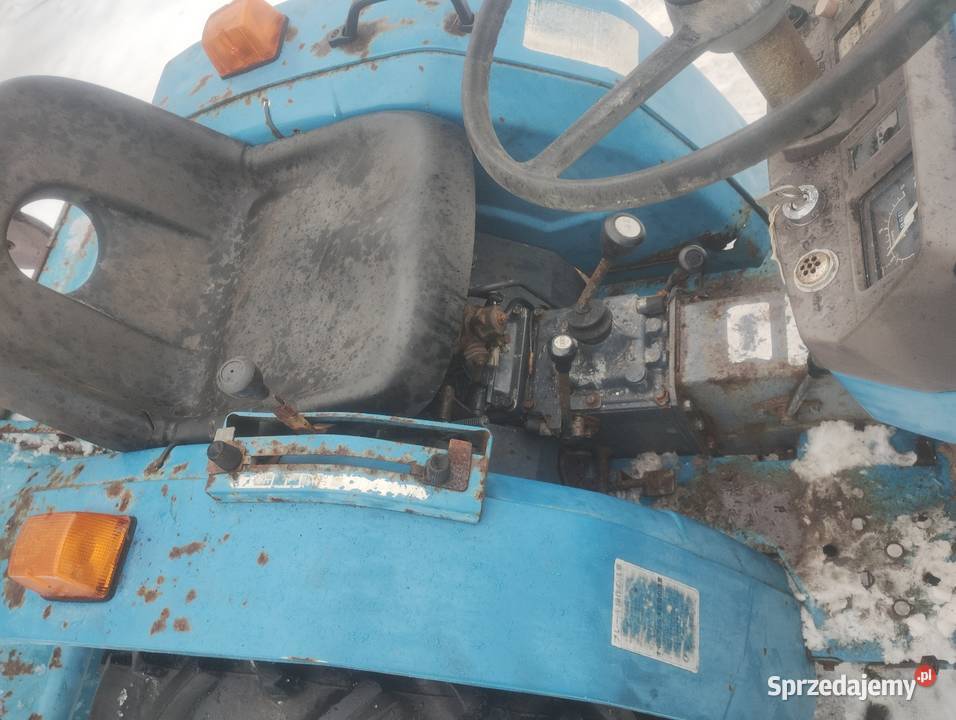 Mini traktorek 4x4 z glebogryzarką Mitsubishi