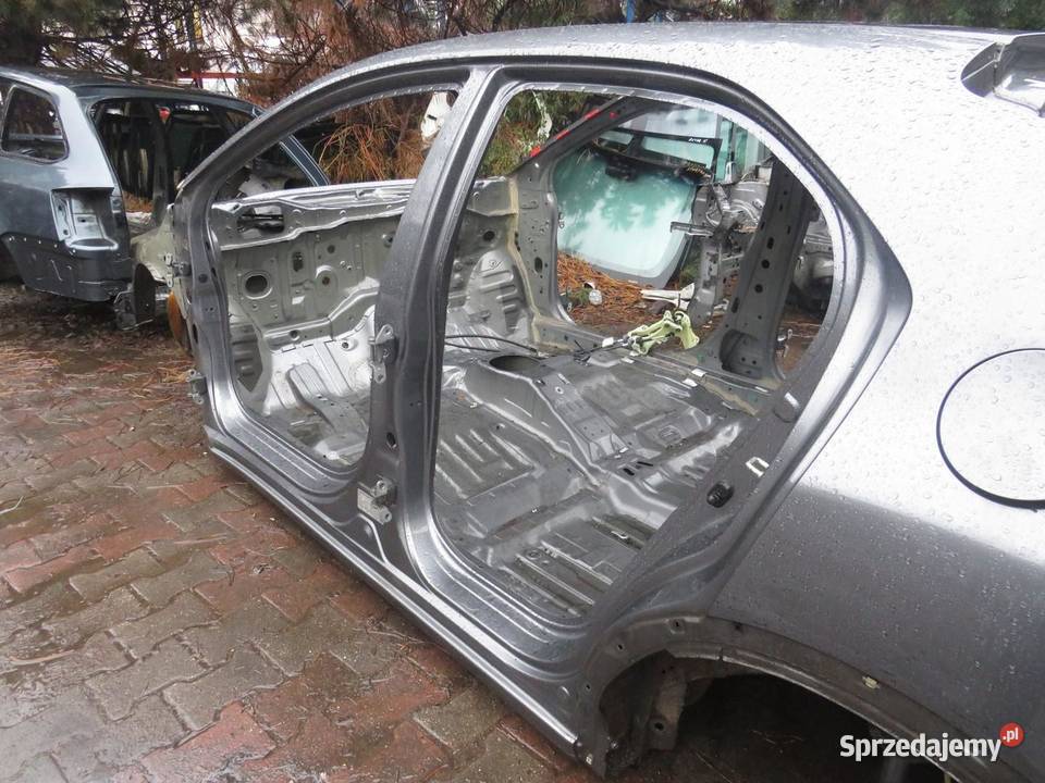 PRÓG SŁUPEK LEWY BOK CIVIC IX HB NH737M sprzedam