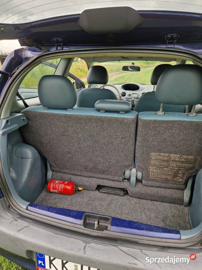 Toyota yaris 10 benzyna w super stanie długie 199000km