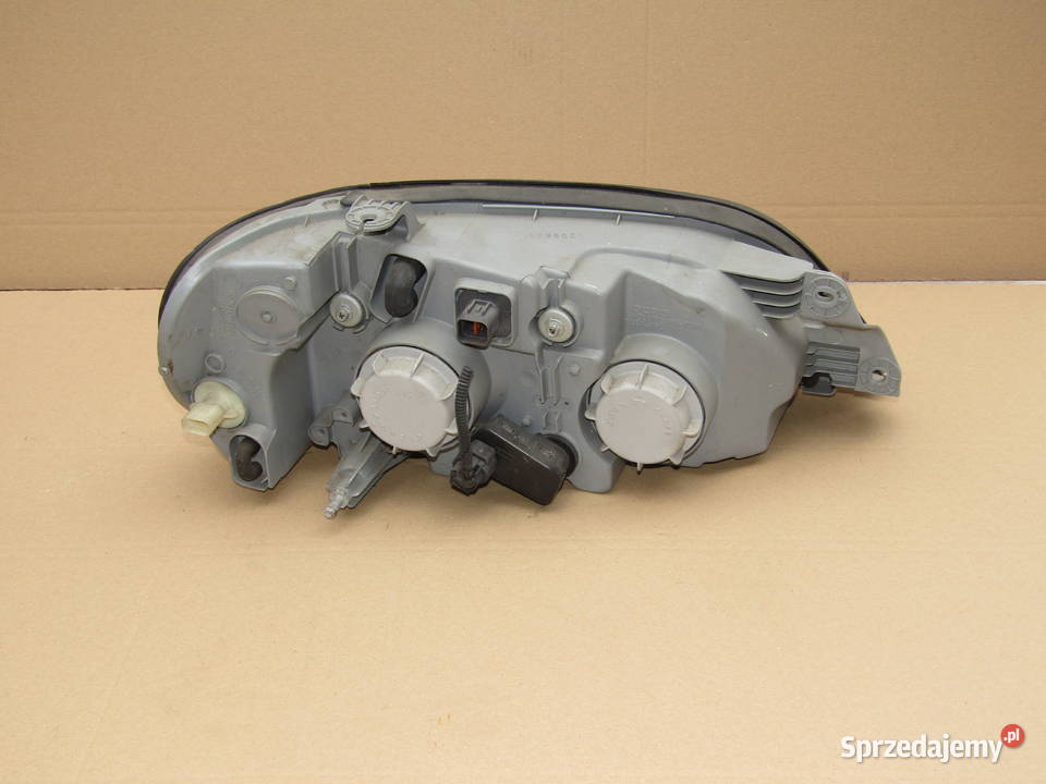 LAMPA PRZEDNIA LEWA PRAWA KIA CARNIVAL I 9904r osobowe łódzkie Mysłaków