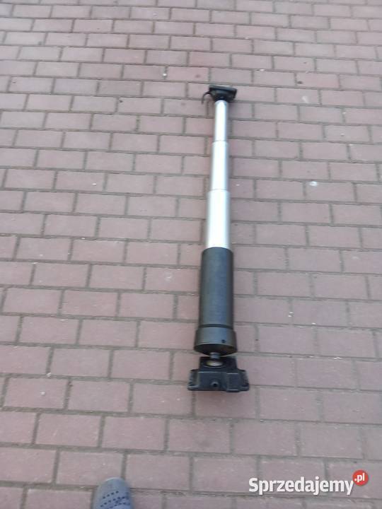 Przyczepa siłownik hydrauliczny wywrotu