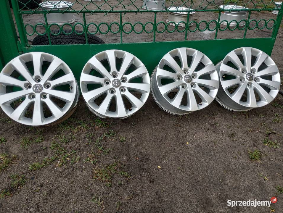 Alufelgi 17 5x115 et44 Opel Astra J Antara
