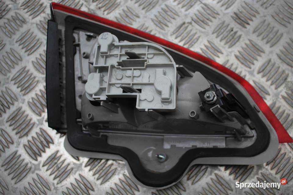 LAMPA KLAPY PRAWY TYŁ FORD MONDEO MK4
