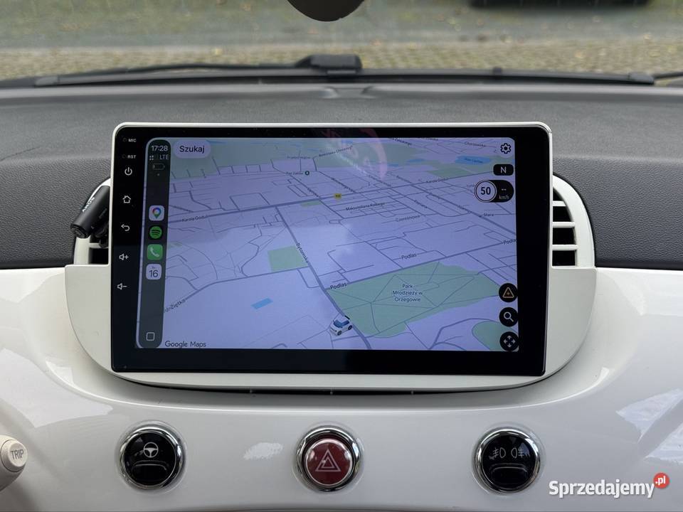 Fiat 500 Lounge panoramiczny dach CarPlay Świętochłowice