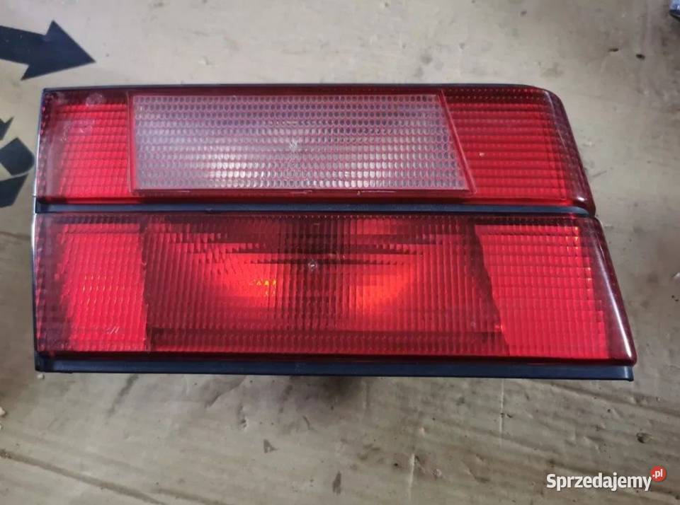 Lampa klapy lewa BMW E34 kombi śląskie