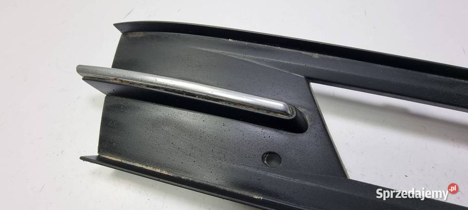 KRATKA ZDERZAKA PRZÓD VOLKSWAGEN PASSAT B8 Lipno