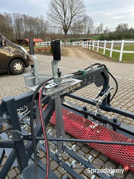 Równiarka do podłoży jeździeckich niwelator sprzedam