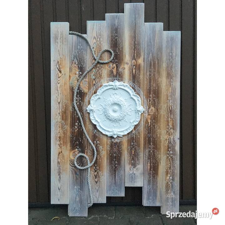 Obraz na drewnie efekt postarzenia sztukateria biały