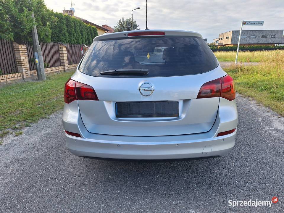 Opel Astra J 17 CDTI Sport Tourer 2011 r manualna Biała Podlaska