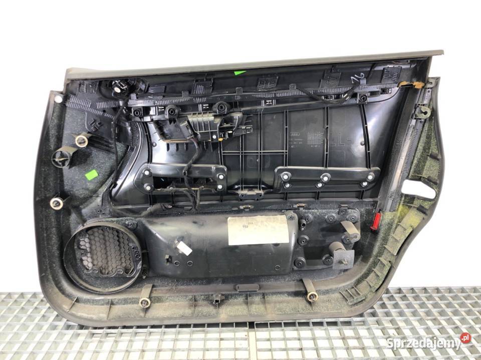 BOCZEK DRZWI LEWY PRZÓD AUDI A4 B7 Kombi 0408 podkarpackie