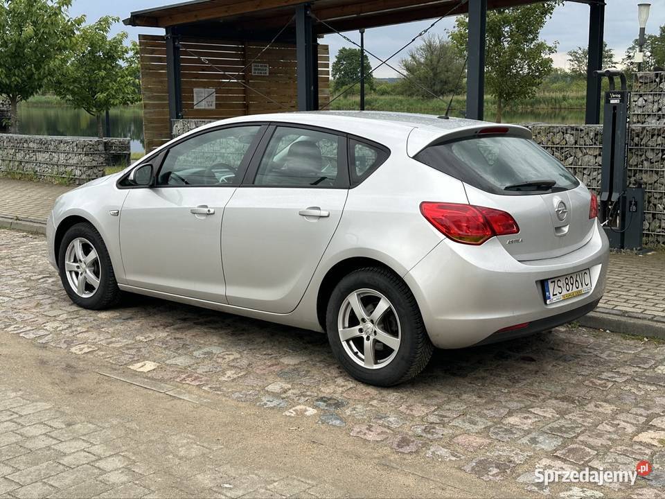 Opel Astra J 16 16v Opel Szczecin