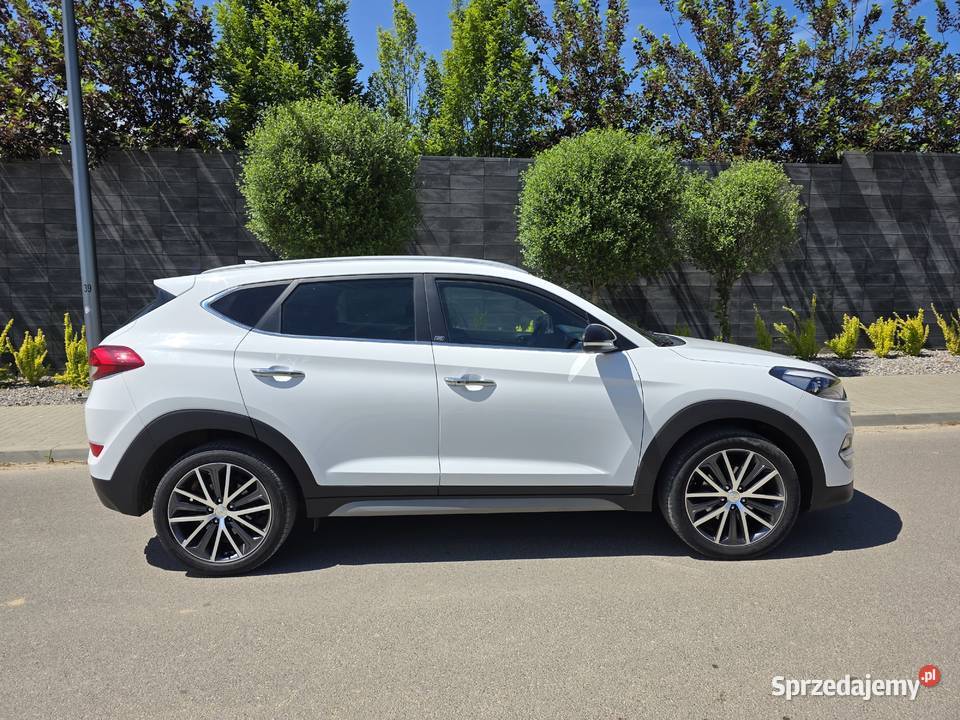 HYUNDAI TUCSON 16T BENZYNA 177 4X4 AUTOMAT FULL garażowany Motoryzacja Lublin sprzedam