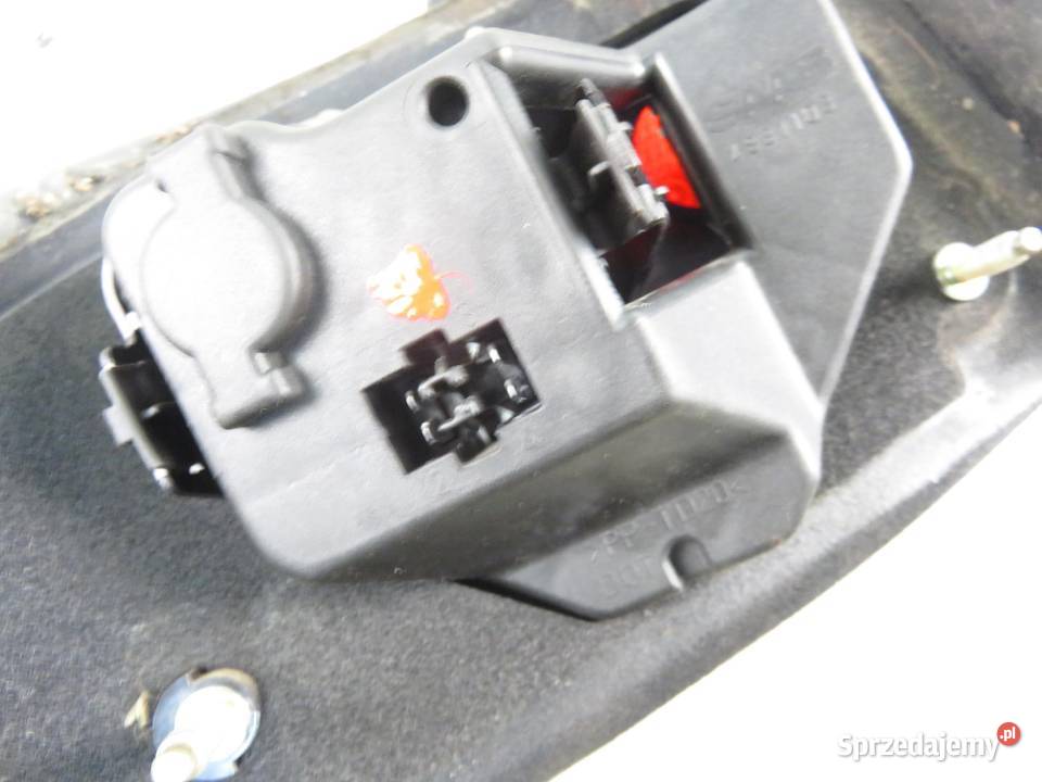 LAMPA PRAWA TYLNA SAAB 93 I LIFTBACK