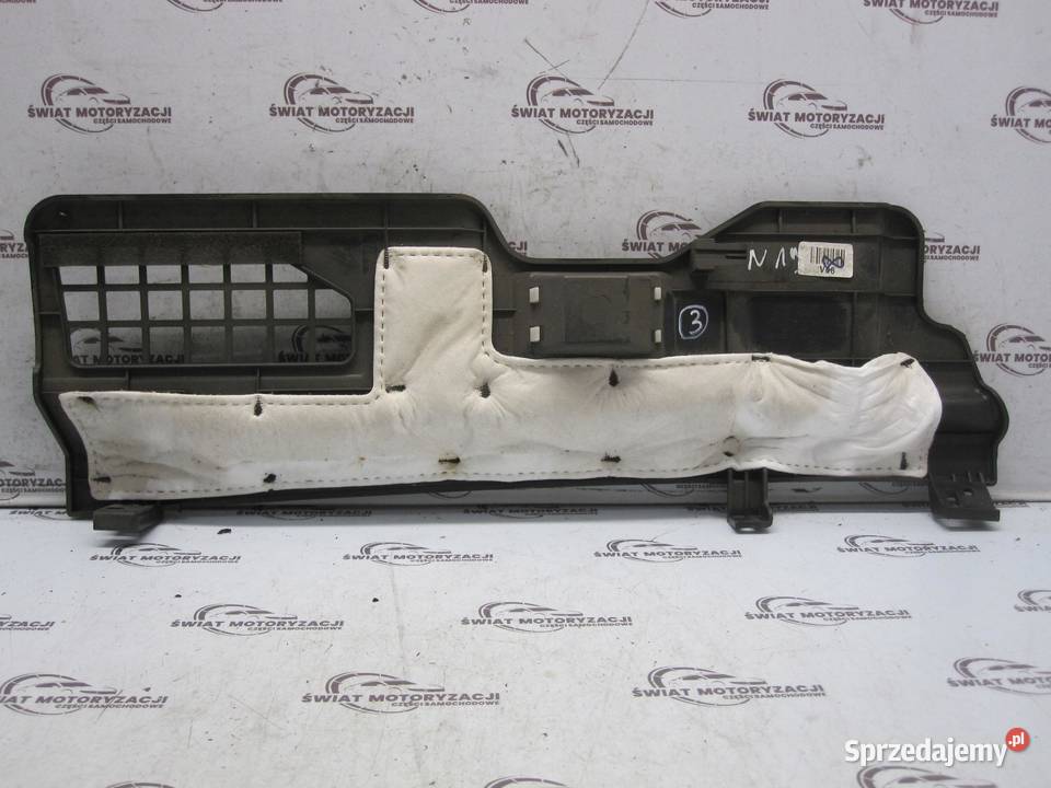 HYUNDAI i40 13r listwa ozdobna deski