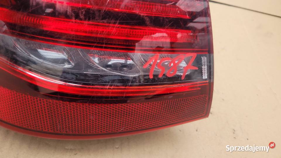 MERCEDES W205 LIFT KOMBI LAMPA LED LEWA TYŁ Ruda Śląska