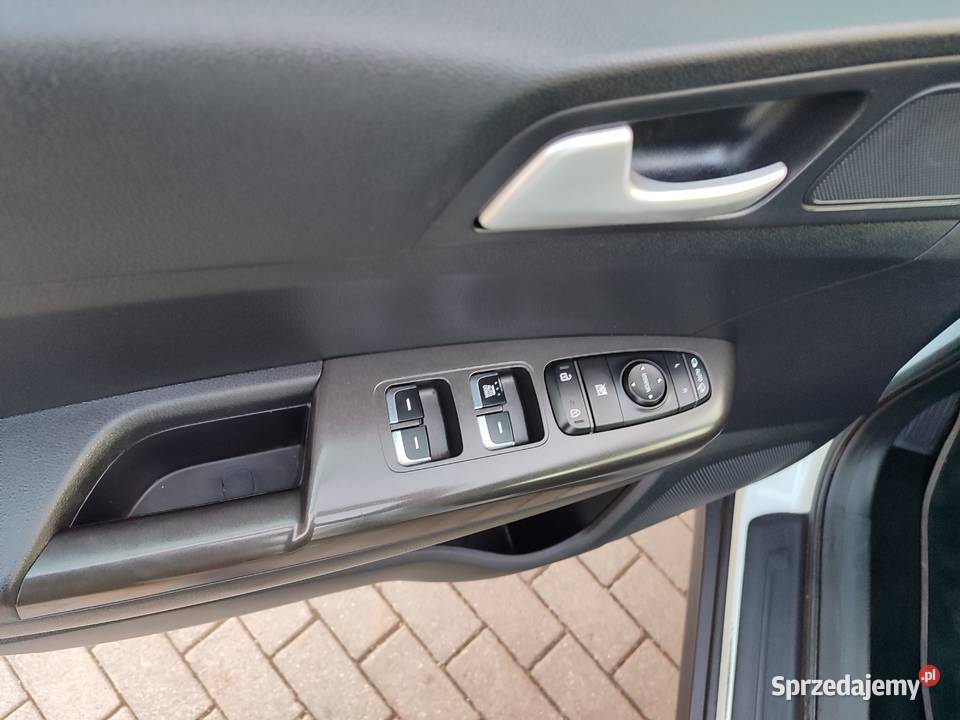 Piękna Kia Sportage 16 16 V benzyna I 110