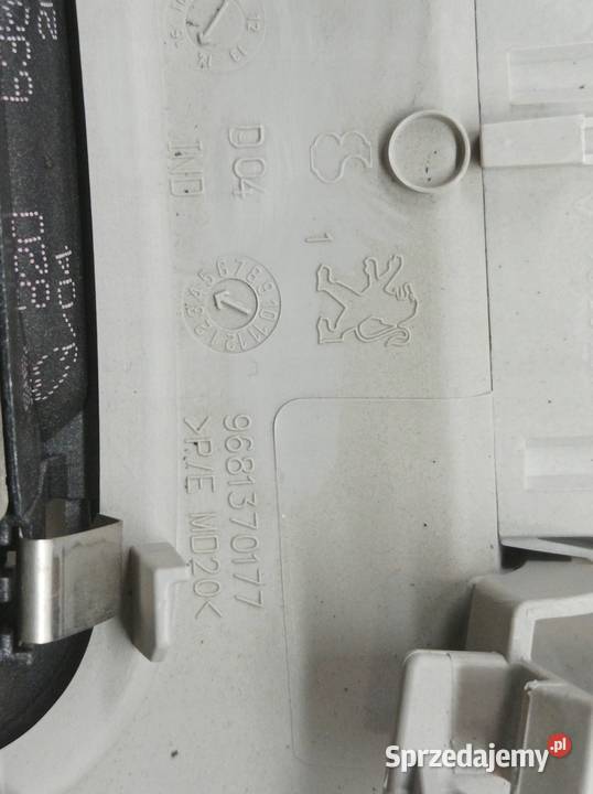 LAMPKA PODSUFITKI 9682063880 Peugeot 3008 I 2008 świętokrzyskie