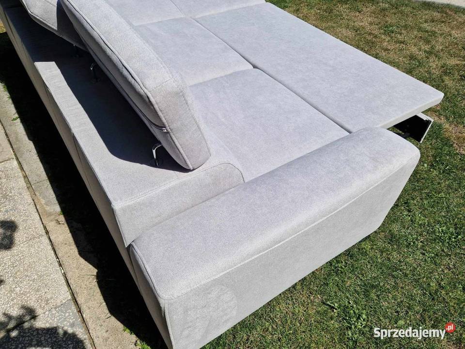 Naroznik z funkcją spania i pojemnikiem