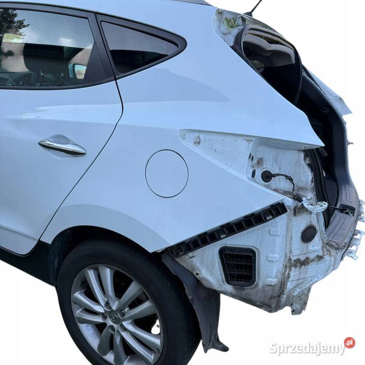 Błotnik lewy tył tylny Kolor WD Hyundai IX35 Błotniki Barłogi