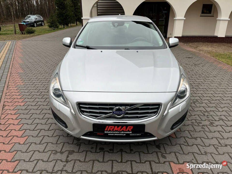 Volvo S60 16 benzyna Xenony Podgrzewane fotele Lipówki