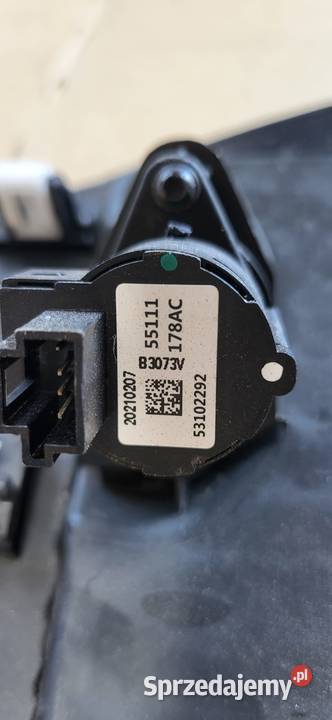 DOLNA DESKA ROZDZIELCZA OSŁONA KOLAN KIEROWCY Mojusz sprzedam