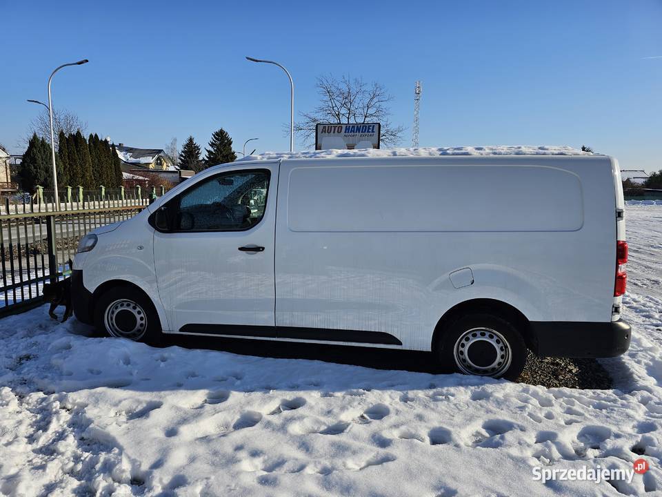 VIVARO LONG L3H1 FURGON KLIMA NAVI EURO6 1499cm3 sprzedam