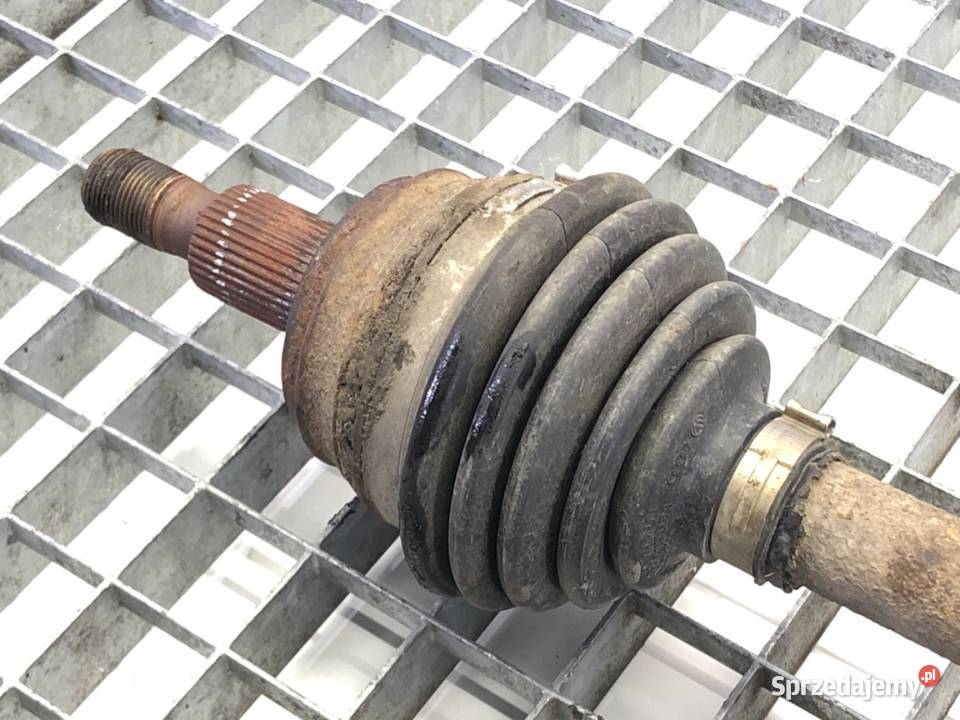 PÓŁOŚ TYŁ LEWA VW BORA 19 115 Kombi 9905 PRZEGUB osobowe