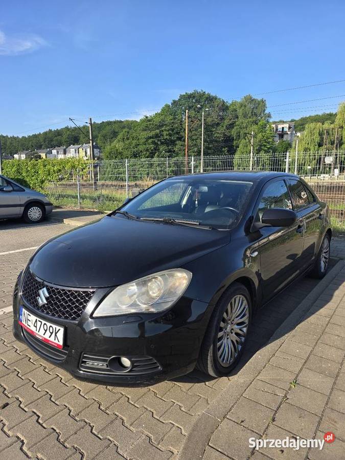 Suzuki Kizashi 24 178 koni napęd 4x4 pomorskie Reda