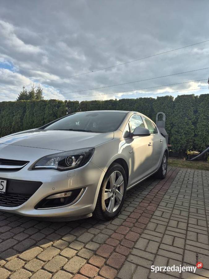 Opel Astra J 16 turbo Mogilno