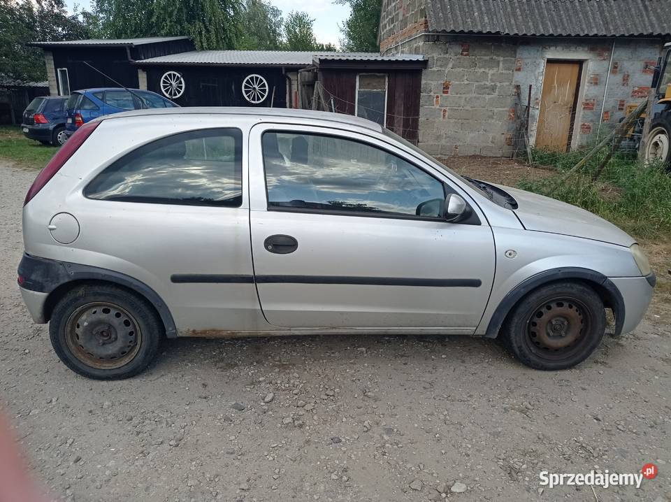Opel Corsa C 10 43 kW 2002 r dawca części Szklarka Myślniewska