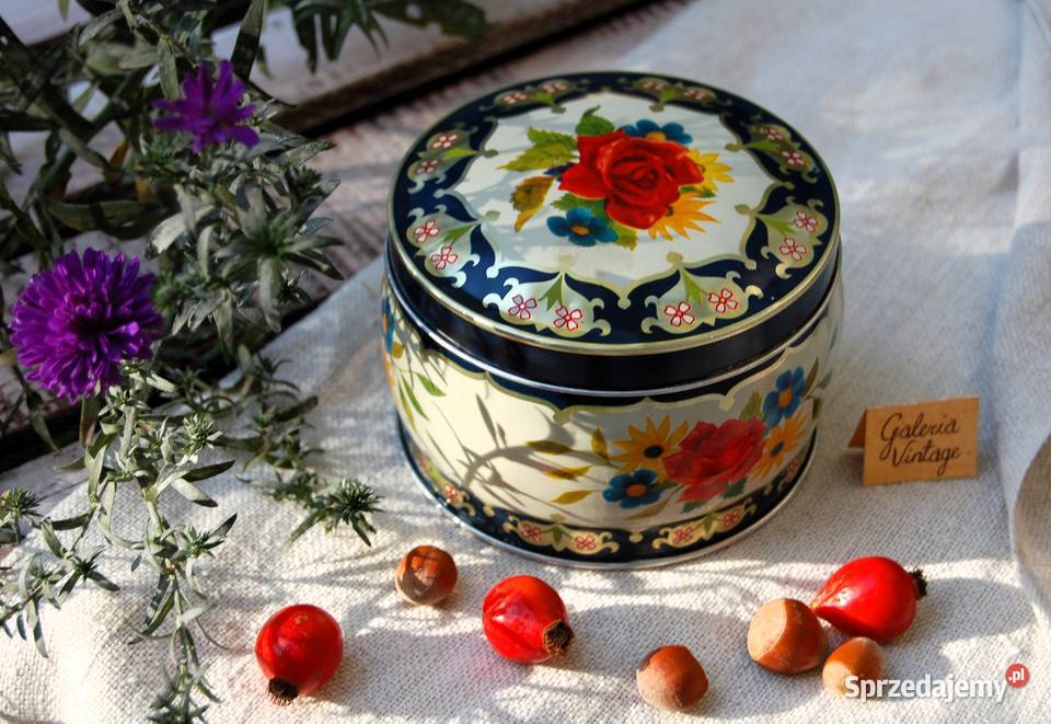 Stara puszka Kambly ciastka Szwajcaria vintage lubelskie Lublin