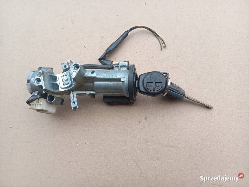 Suzuki SX4 stacyjka i dwa kluczyki 3397062j00 osobowe Stacyjki i kluczyki Krosno