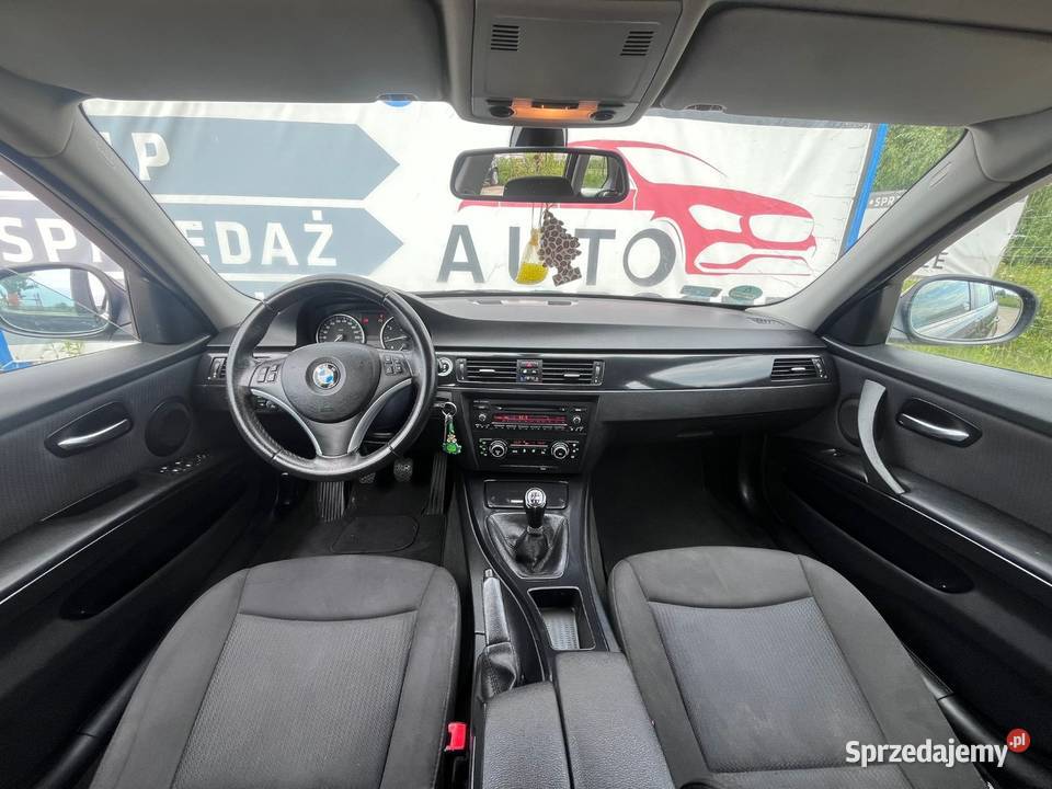 BMW 318i 20 Benzyna 2010 Polift Alufelgi Zadbany manualna Wrocław