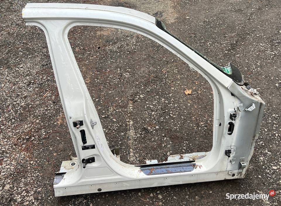 BMW X3 F25 PRÓG PRAWY SŁUPEK A B ĆWIARTEK BOK osobowe