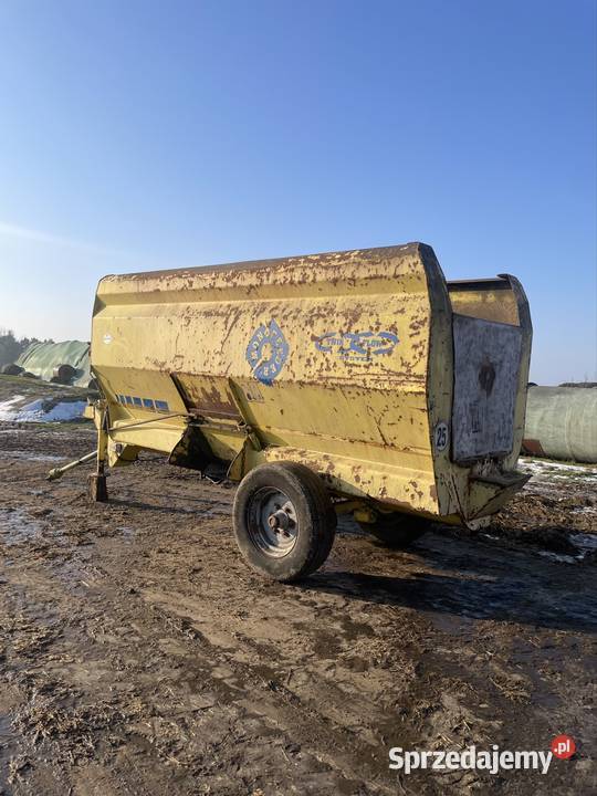 Sprzedam paszowóz sgariboldi nieuszkodzony Do hodowli zwierząt Piątek