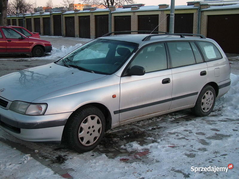 Toyota Carina E 18 Benzyna hak Białystok