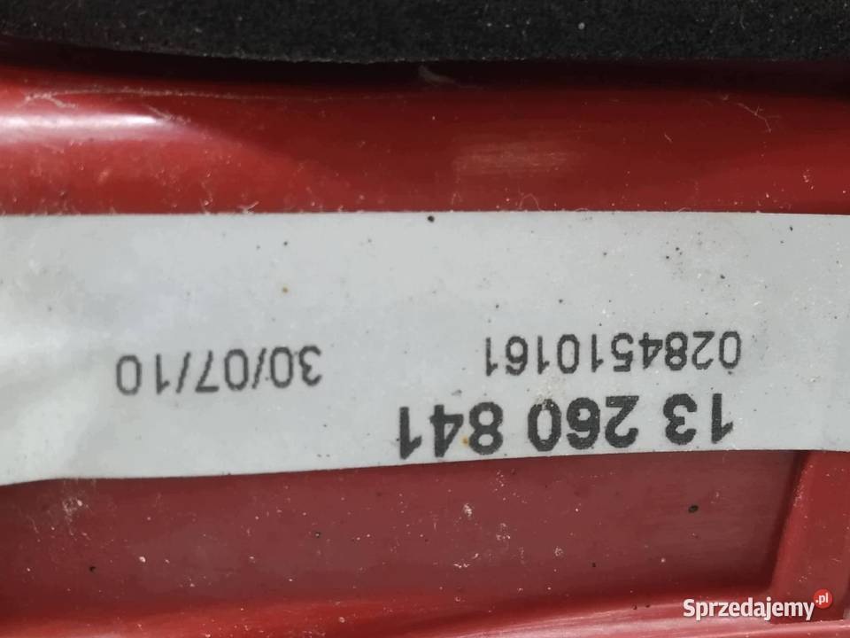 LAMPA TYŁ KOMPLET W KLAPĘ EUROPA 13260841 Opel