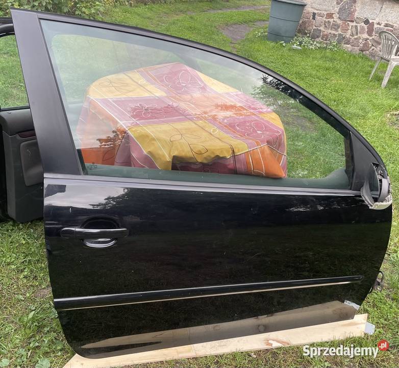 Drzwi przednie prawe volkswagen golf V 3d