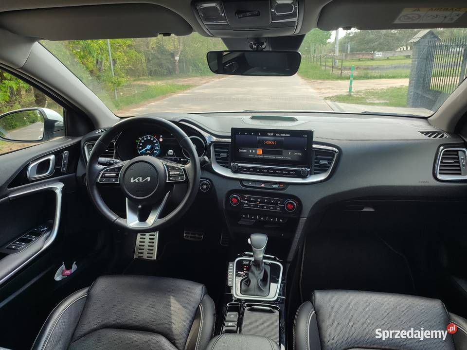 Kia ceed 16 hybrid plugin 2023 przebieg 22000 nieuszkodzony Łochów