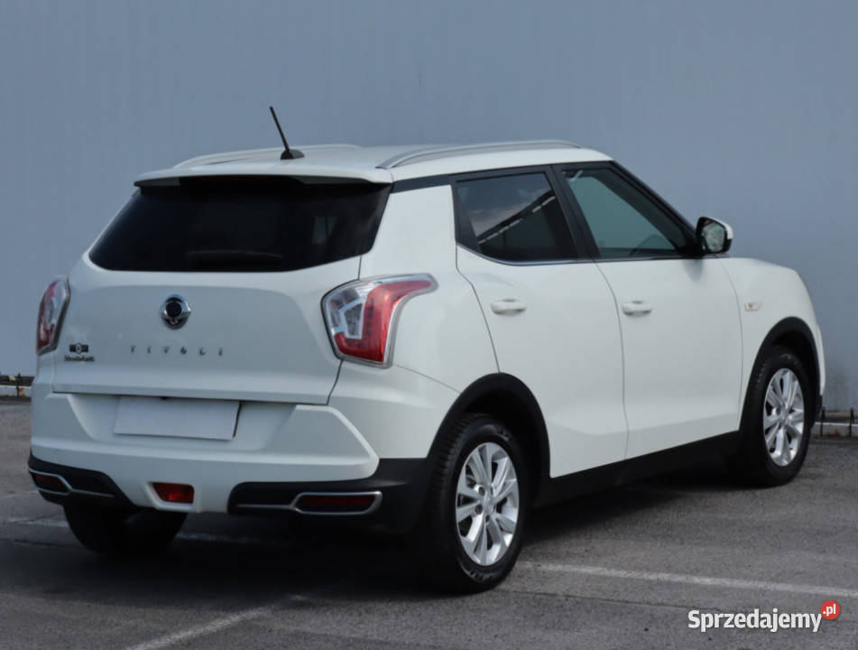 SsangYong Tivoli 16 eXGi nieuszkodzony lubelskie