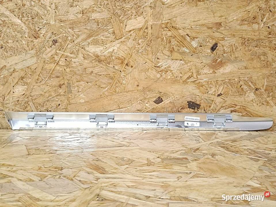 MERCEDES V295 W295 LISTWA SZYBY PRAWY TYŁ Pleszew