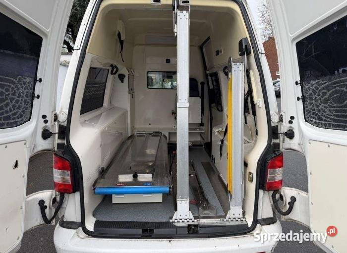 Volkswagen Transporter T5 180 20 Disel Rok produkcji 2011 dolnośląskie Lubin