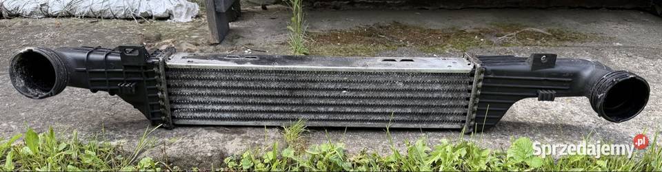 Intercooler chlodnica powietrza 32 cdi mercedes Wierzchowisko