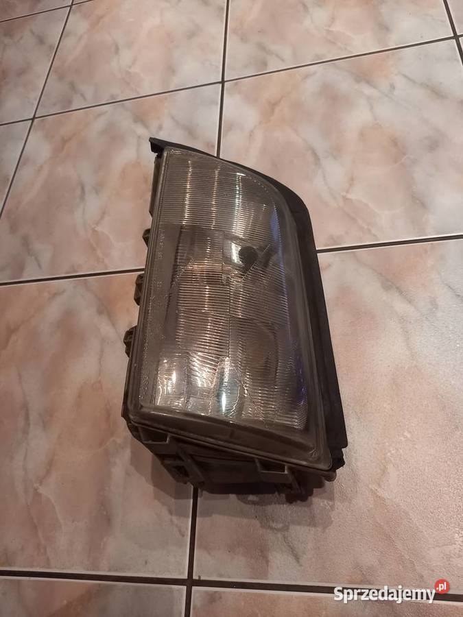Lampa lewa mercedes W202