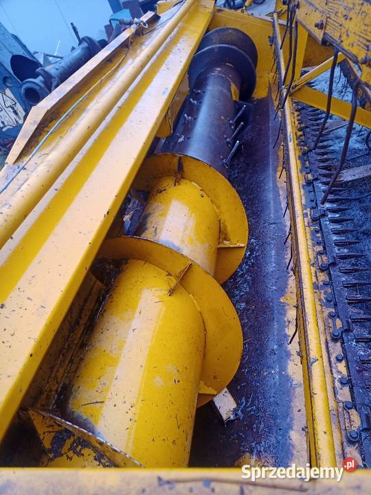 Kombajn Sampo 650 z kabiną Massey MF Sampo Rolnictwo mazowieckie Czernice Borowe