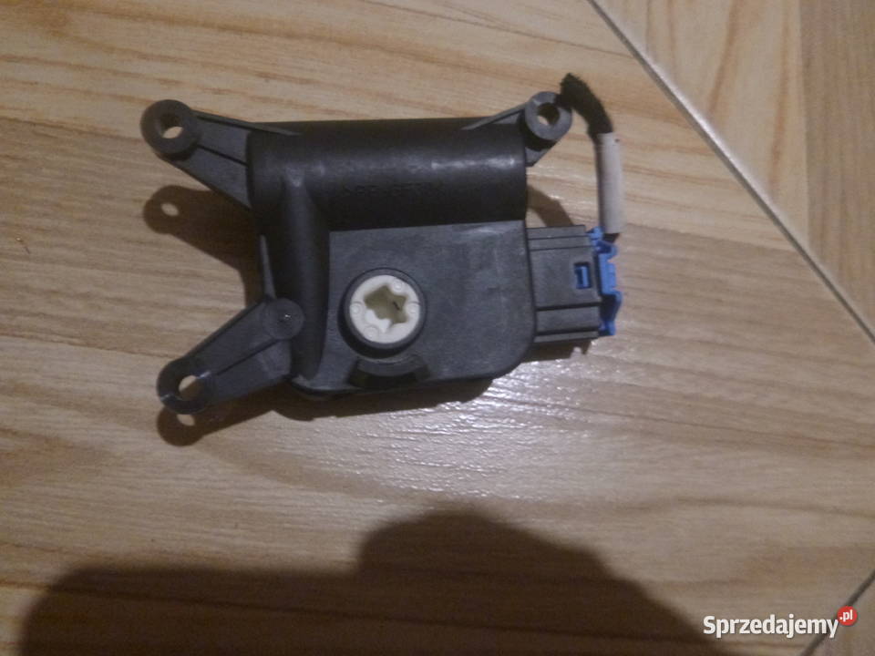 SILNICZEK NAGRZEWNICY VW GOLF V 3C0907511C osobowe